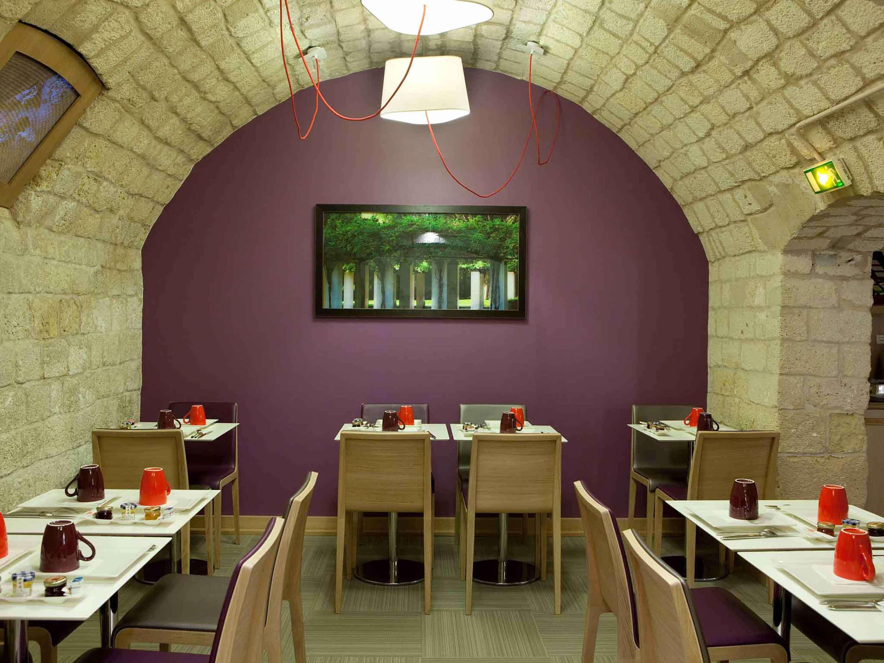 Mercure Paris Notre Dame Saint Germain Des Pres Exterior photo
