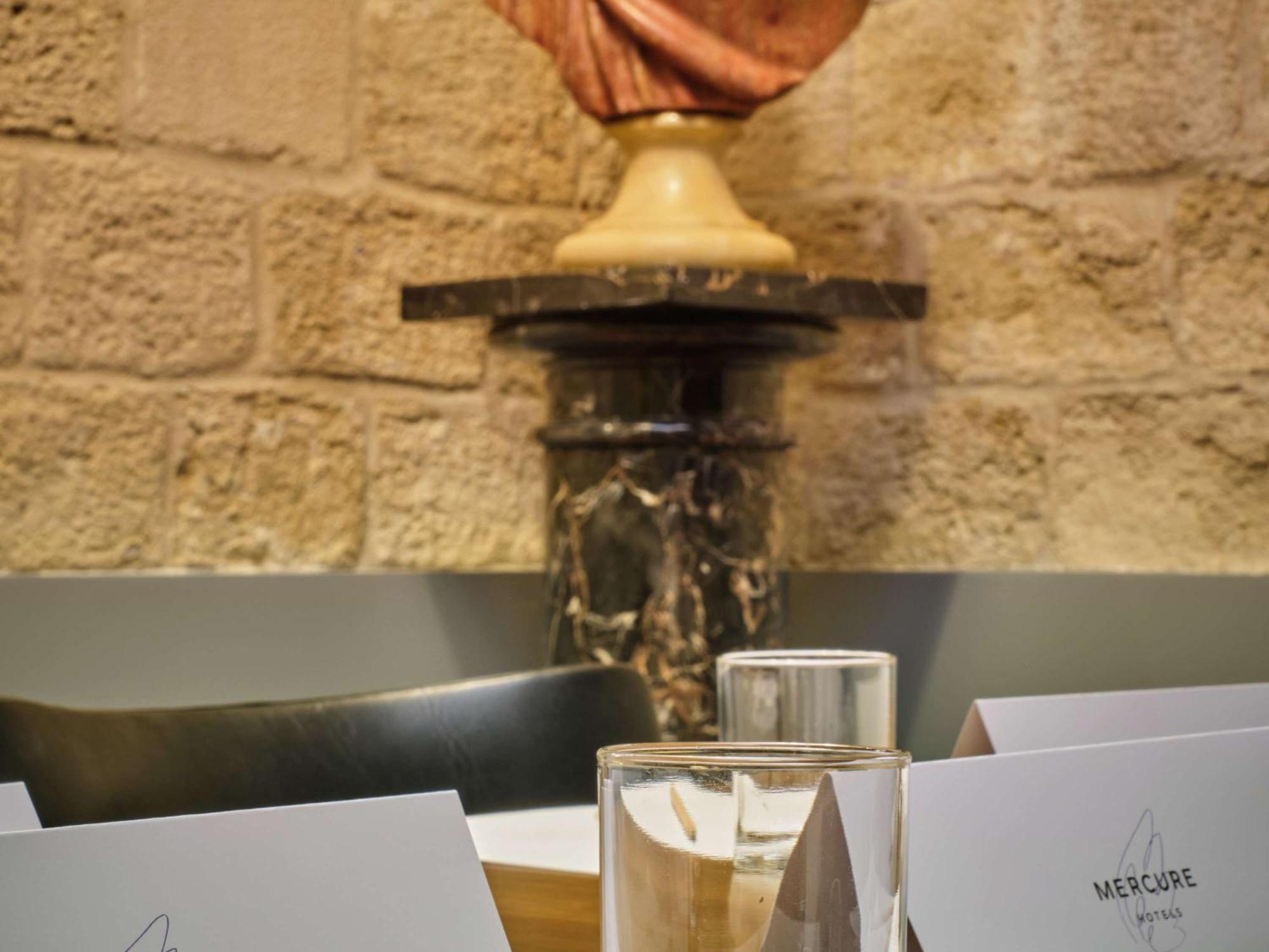 Mercure Paris Notre Dame Saint Germain Des Pres Exterior photo