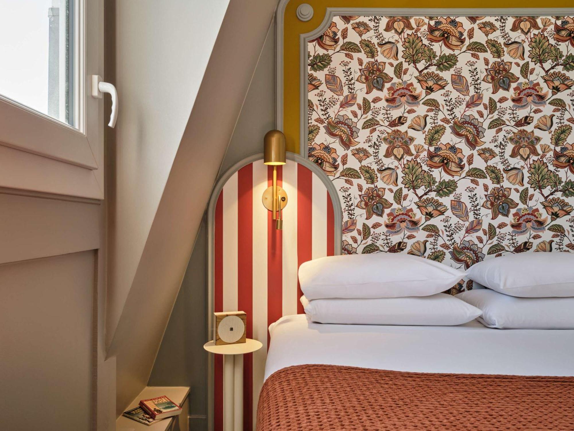 Mercure Paris Notre Dame Saint Germain Des Pres Exterior photo